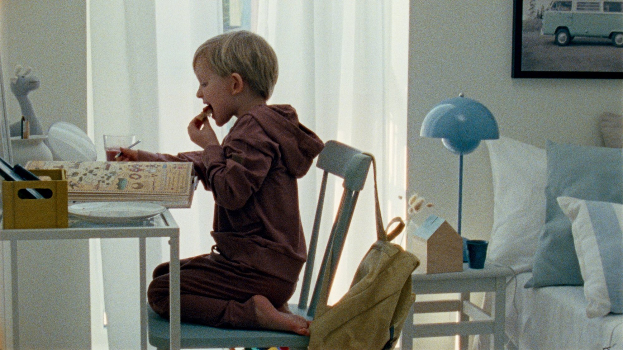 45s+Online+1203a+OVERSCAN.00_00_17_21.Still021